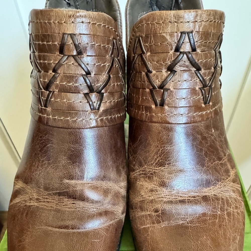 Earth Merlin Taupe Leather Ankle Western Booties Women’s Size 7 - Picture 3 of 7